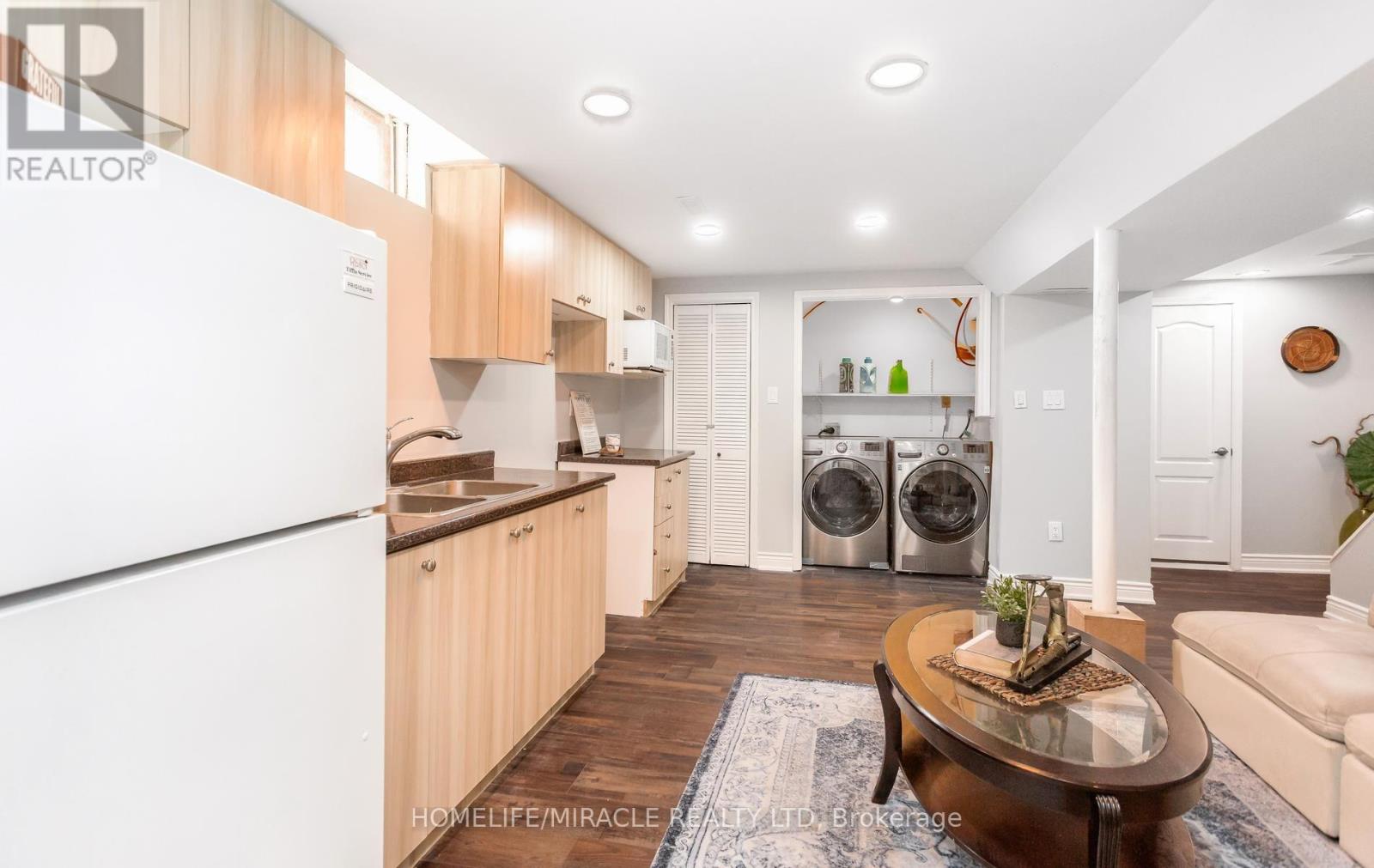 49 NEWBRIDGE CRESCENT - 41