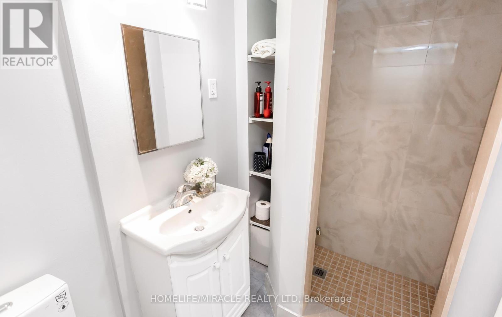 49 NEWBRIDGE CRESCENT - 45