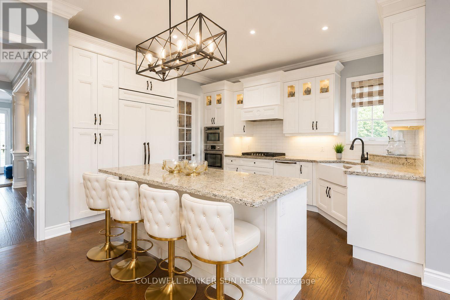 48 HANBURY CRESCENT - 10