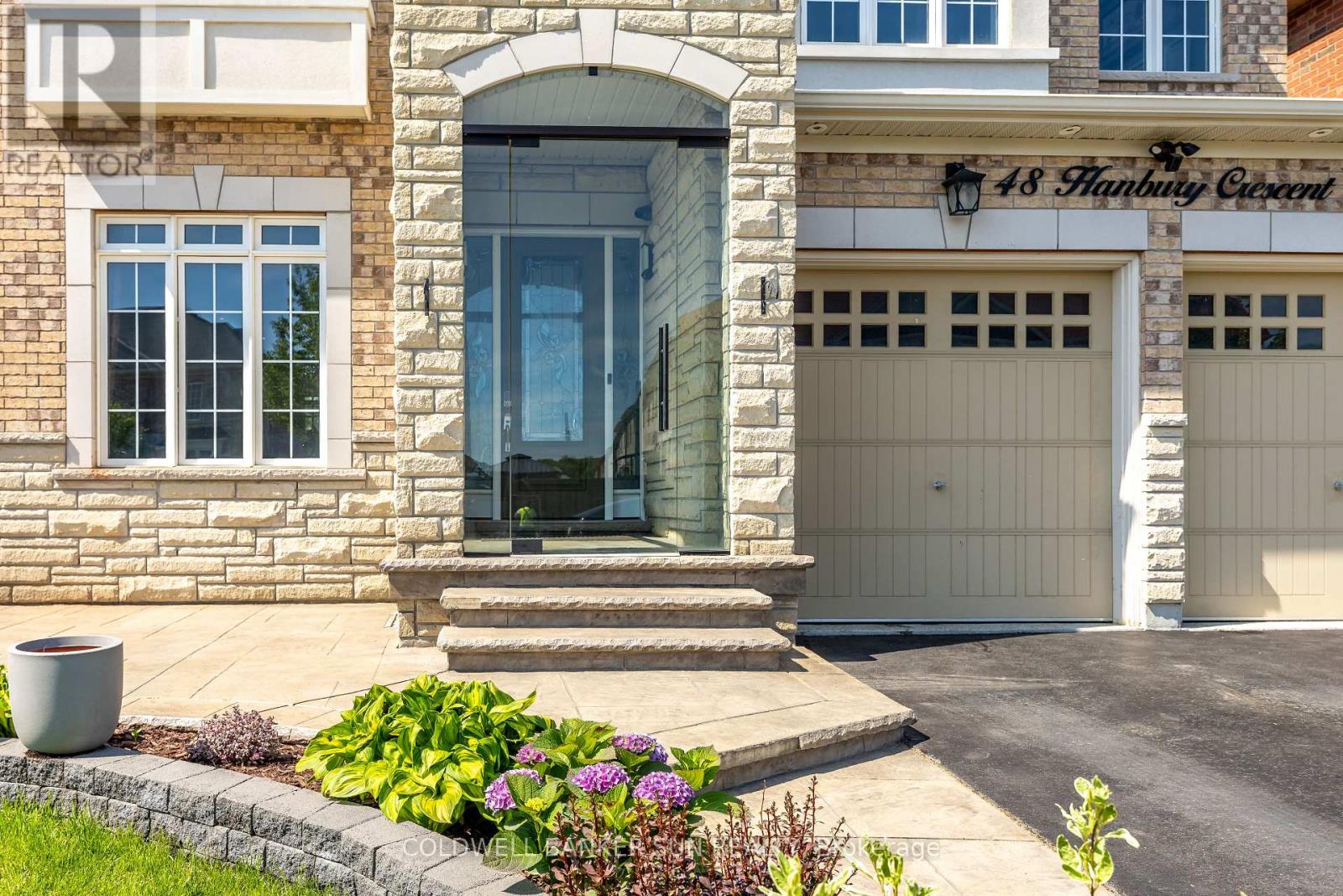 48 HANBURY CRESCENT - 3
