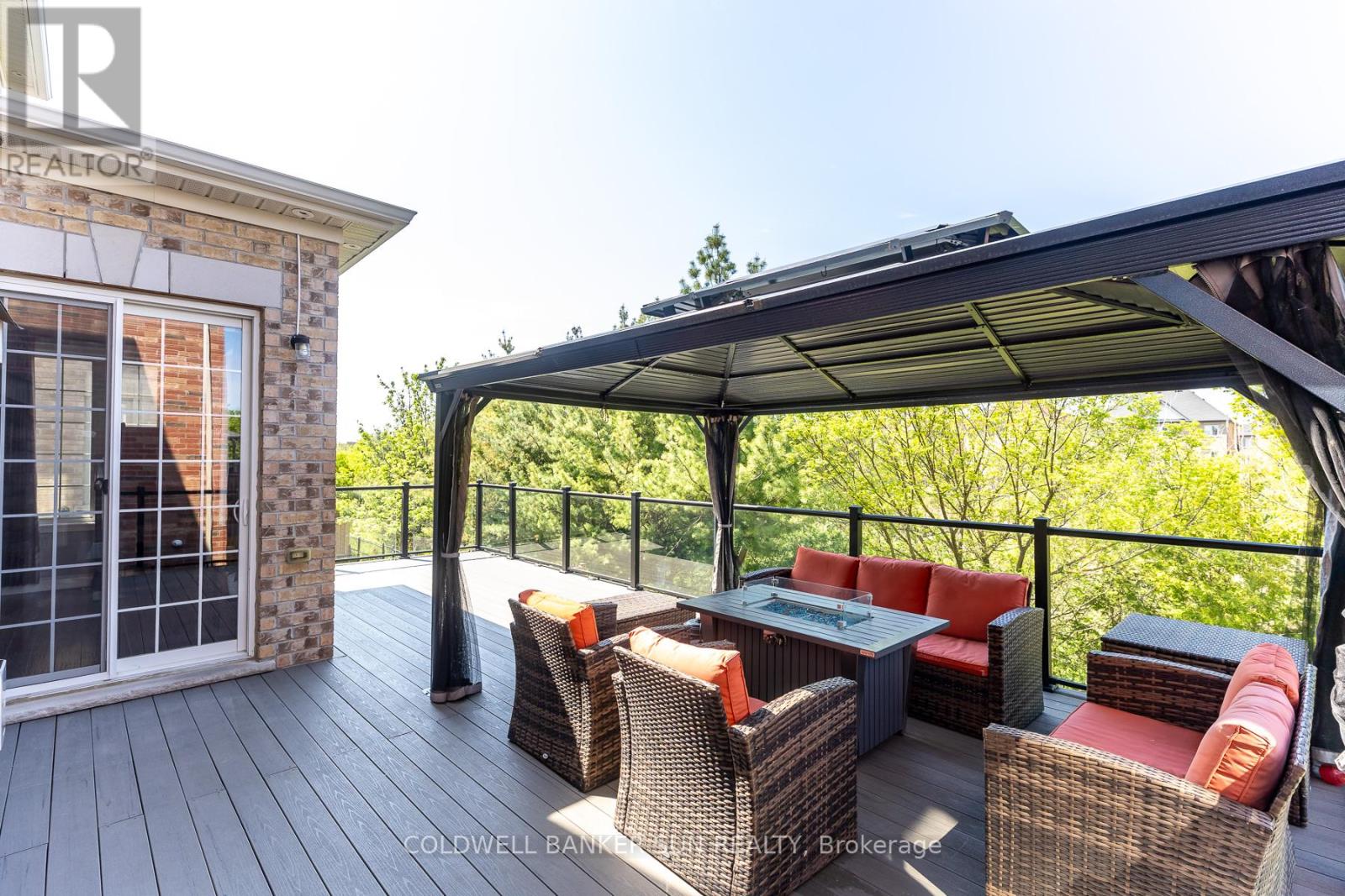 48 HANBURY CRESCENT - 47