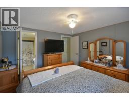 12 5575 Mason Road, Sechelt, BC V7Z0K9 Photo 11