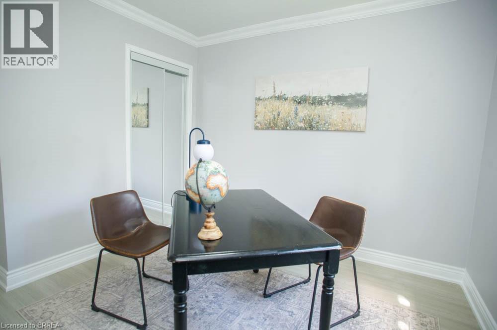 61 LESLIE Avenue - 22