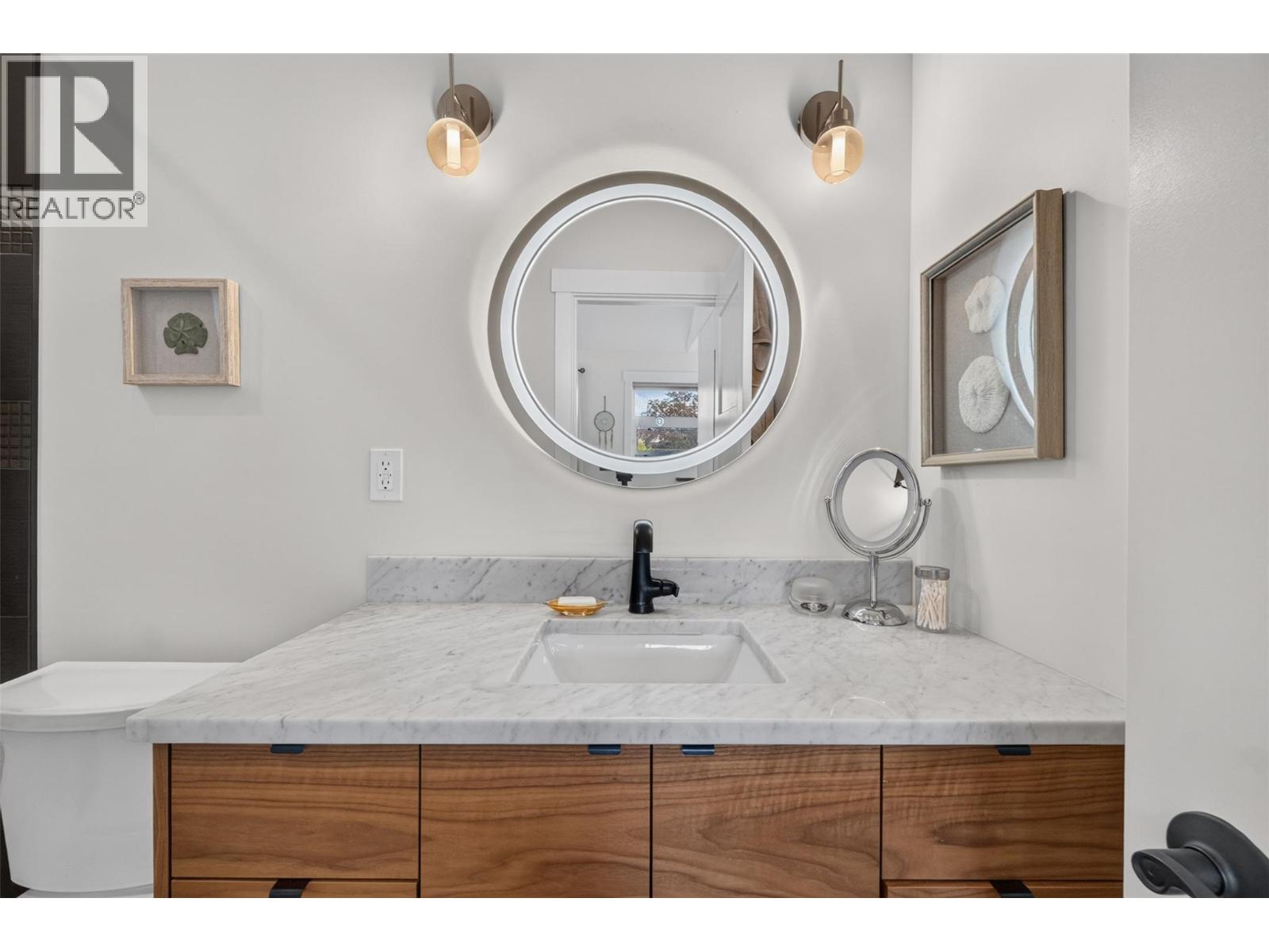 1803 37 Avenue - 22