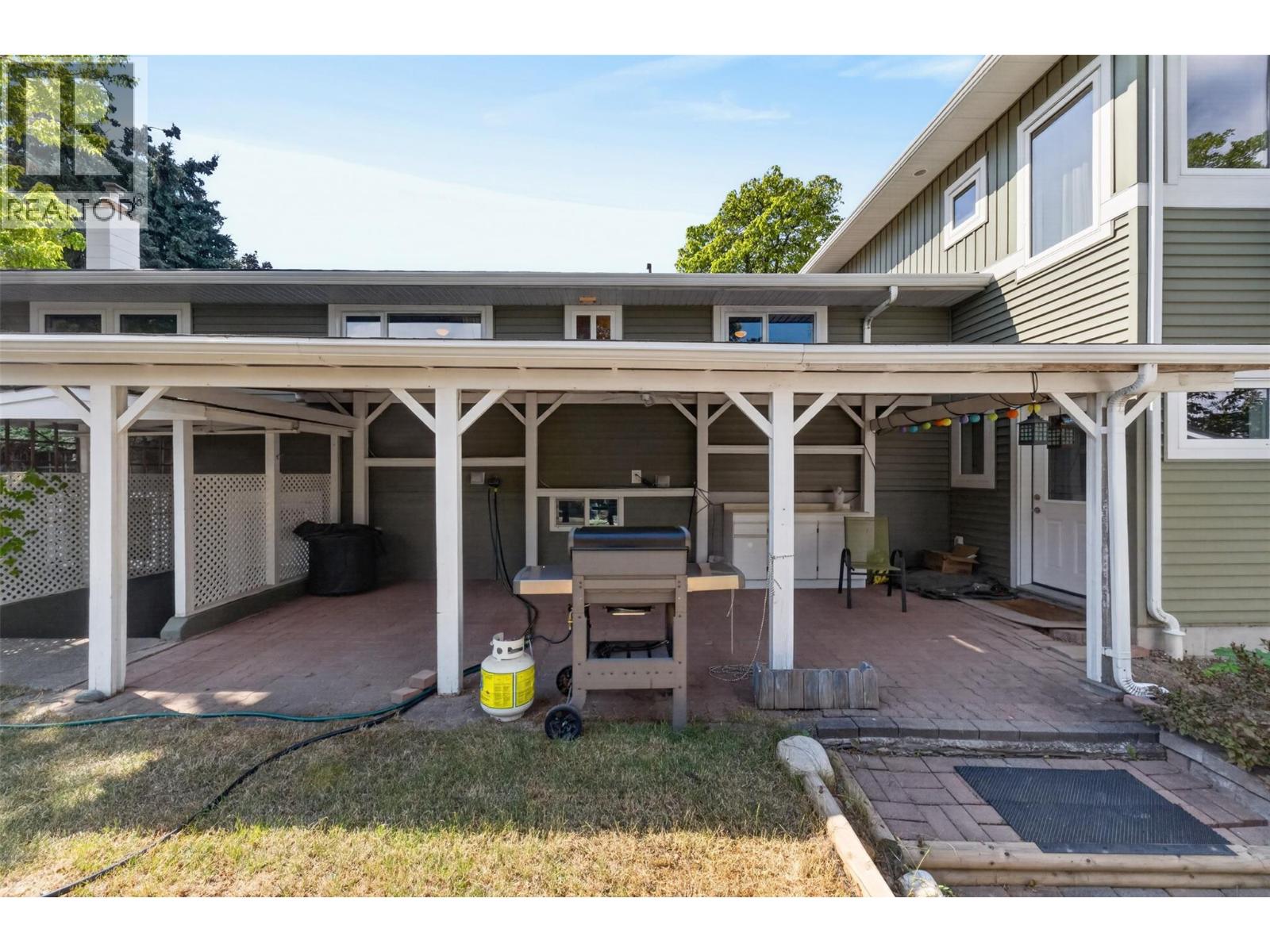 1803 37 Avenue - 59