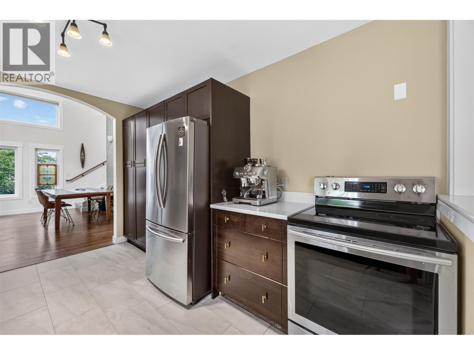 1803 37 Avenue - 32