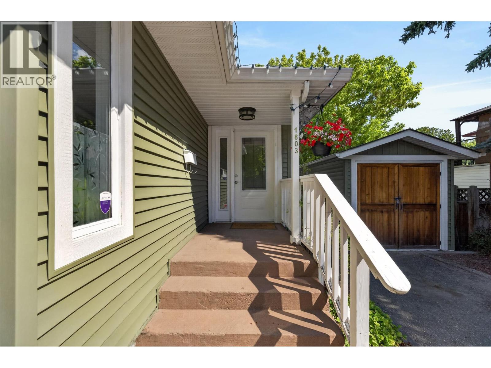 1803 37 Avenue - 56