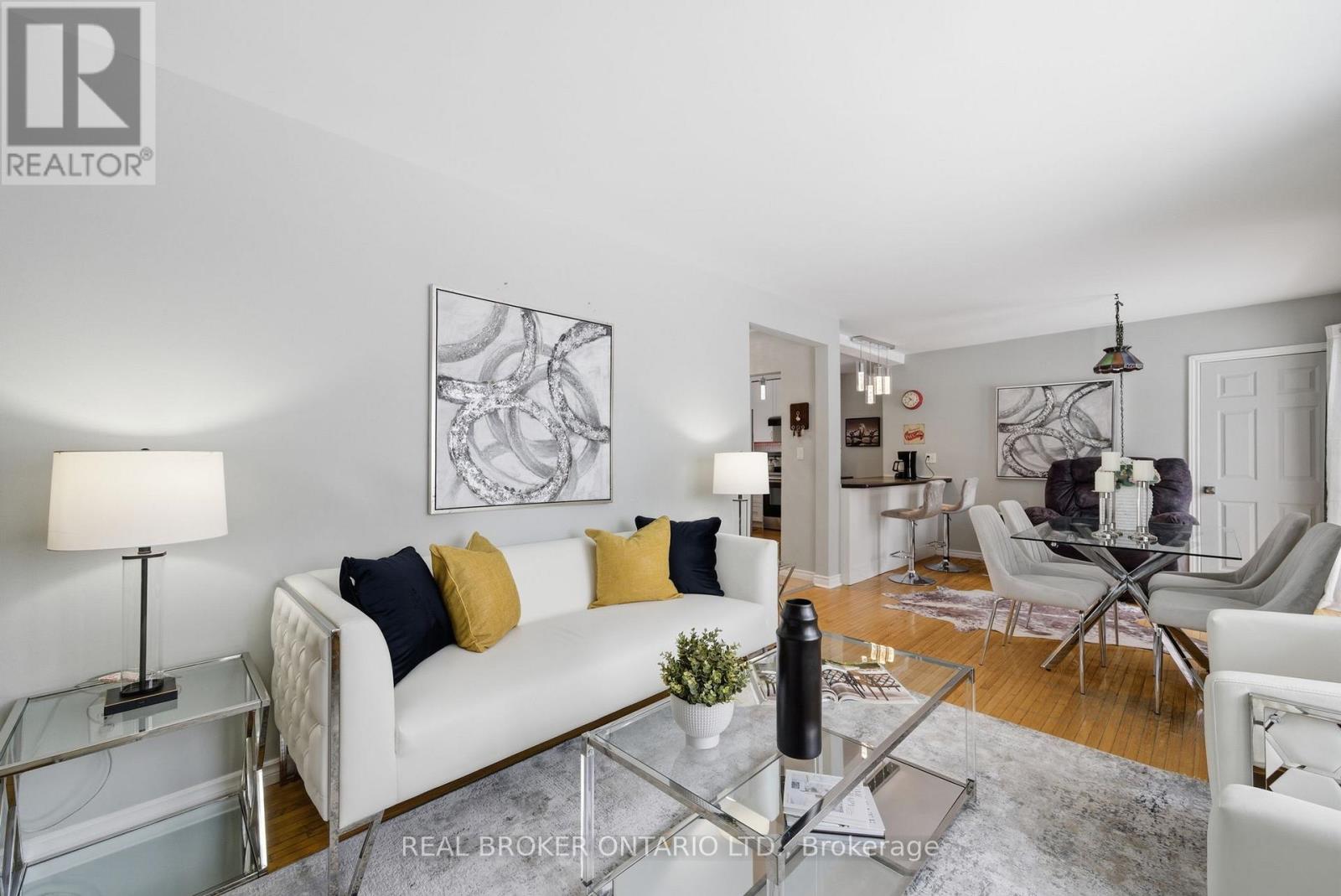 1157 LAKESHORE ROAD - 11