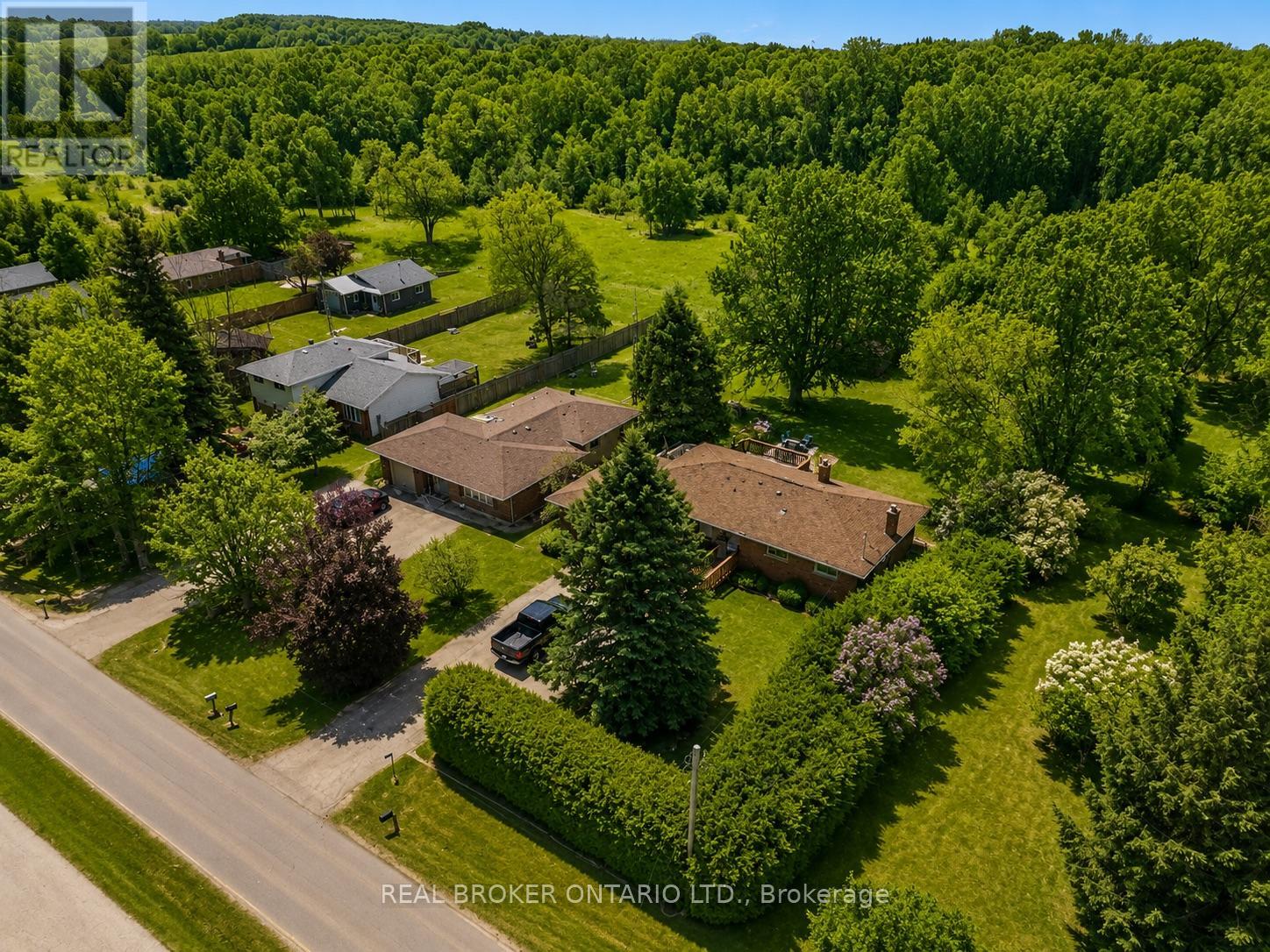 1157 LAKESHORE ROAD - 23