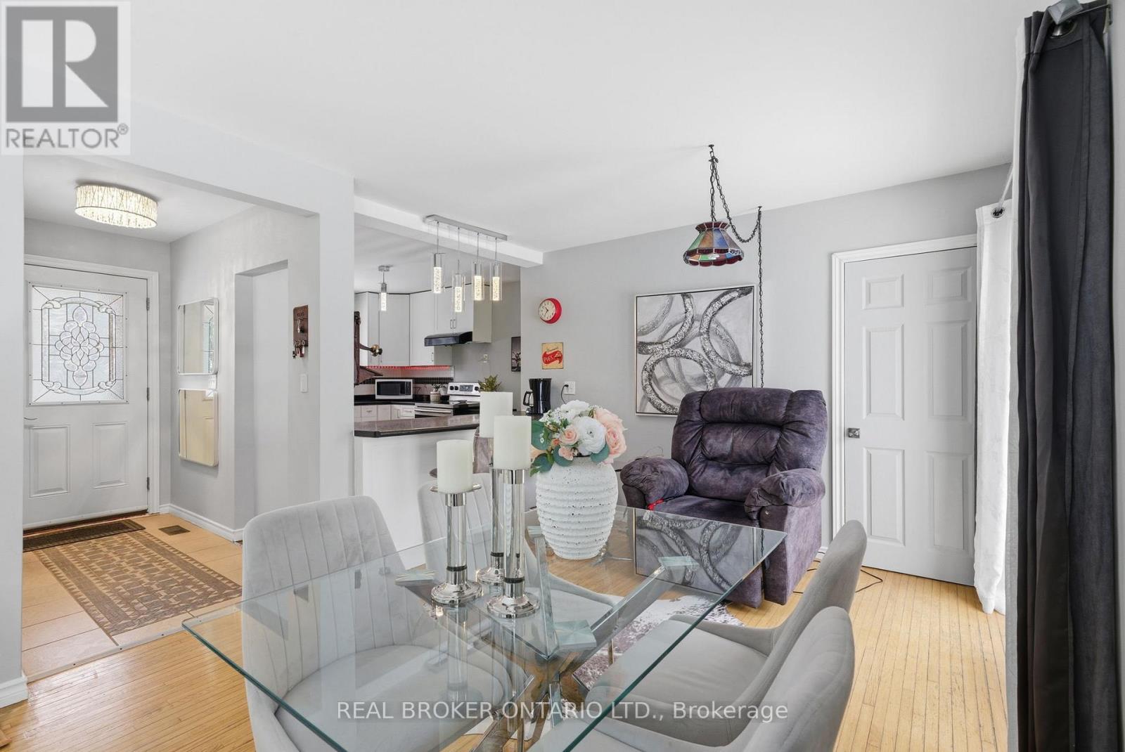 1157 LAKESHORE ROAD - 8