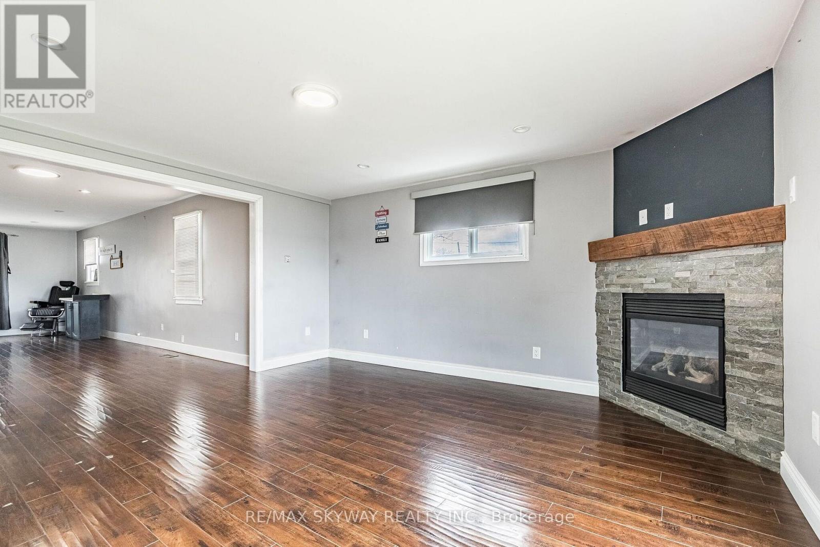 1230 DUKE STREET - 15