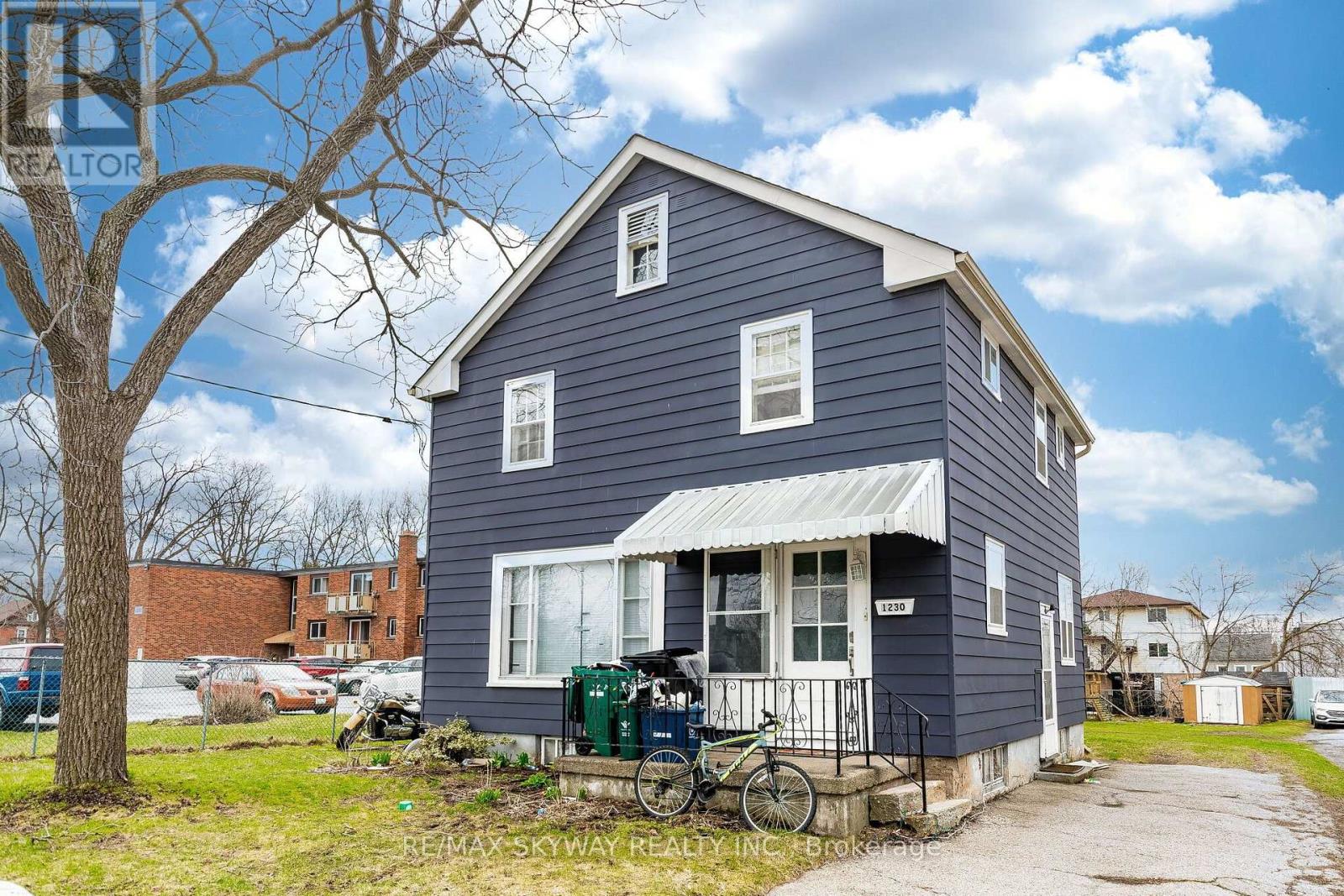 1230 DUKE STREET - 2