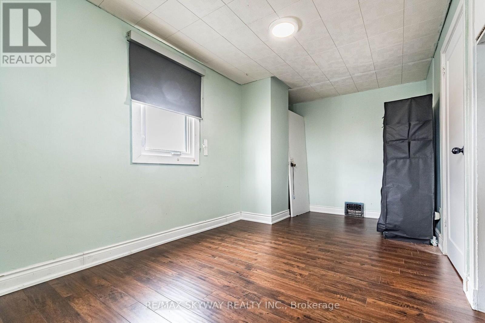 1230 DUKE STREET - 29