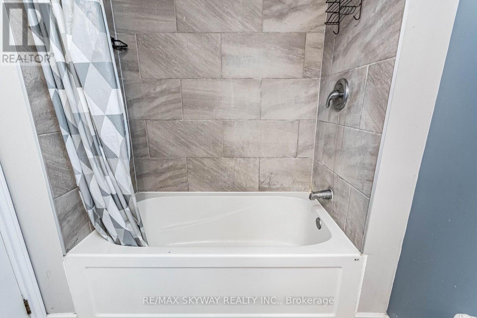 1230 DUKE STREET - 42