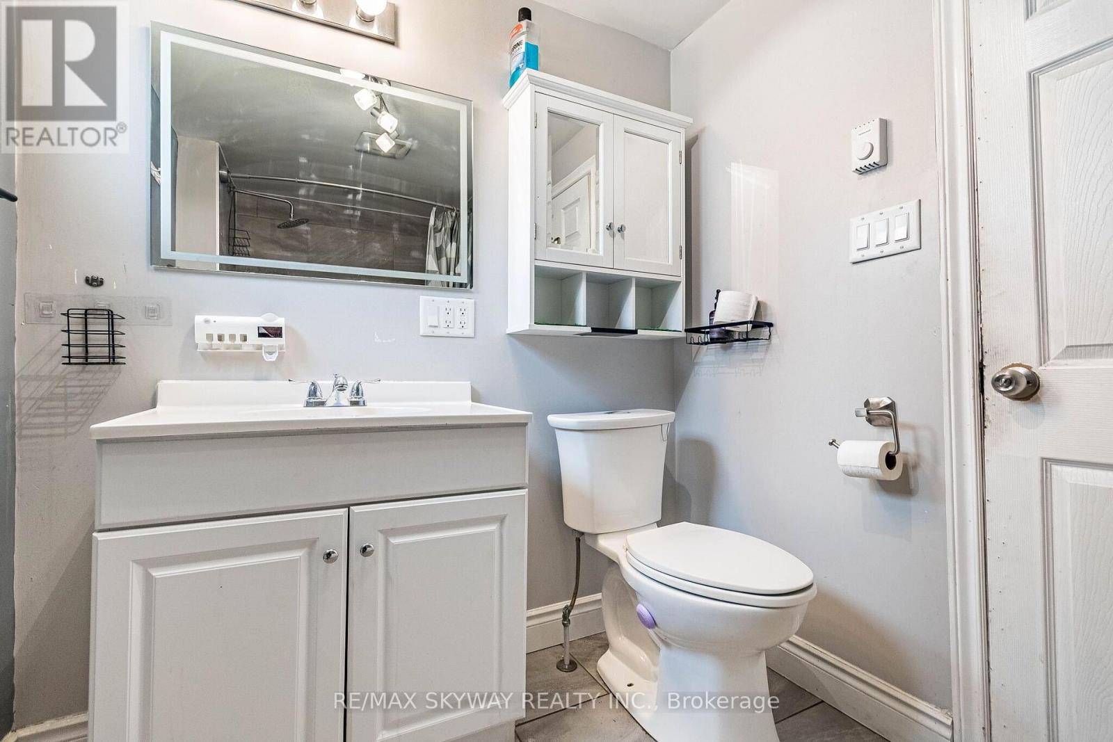 1230 DUKE STREET - 43