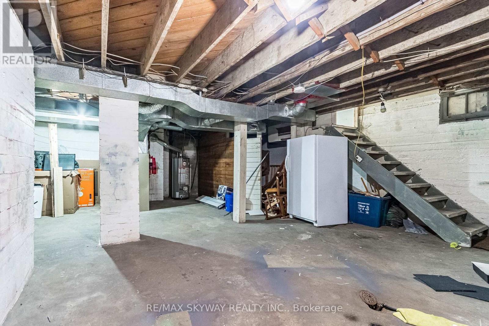 1230 DUKE STREET - 44