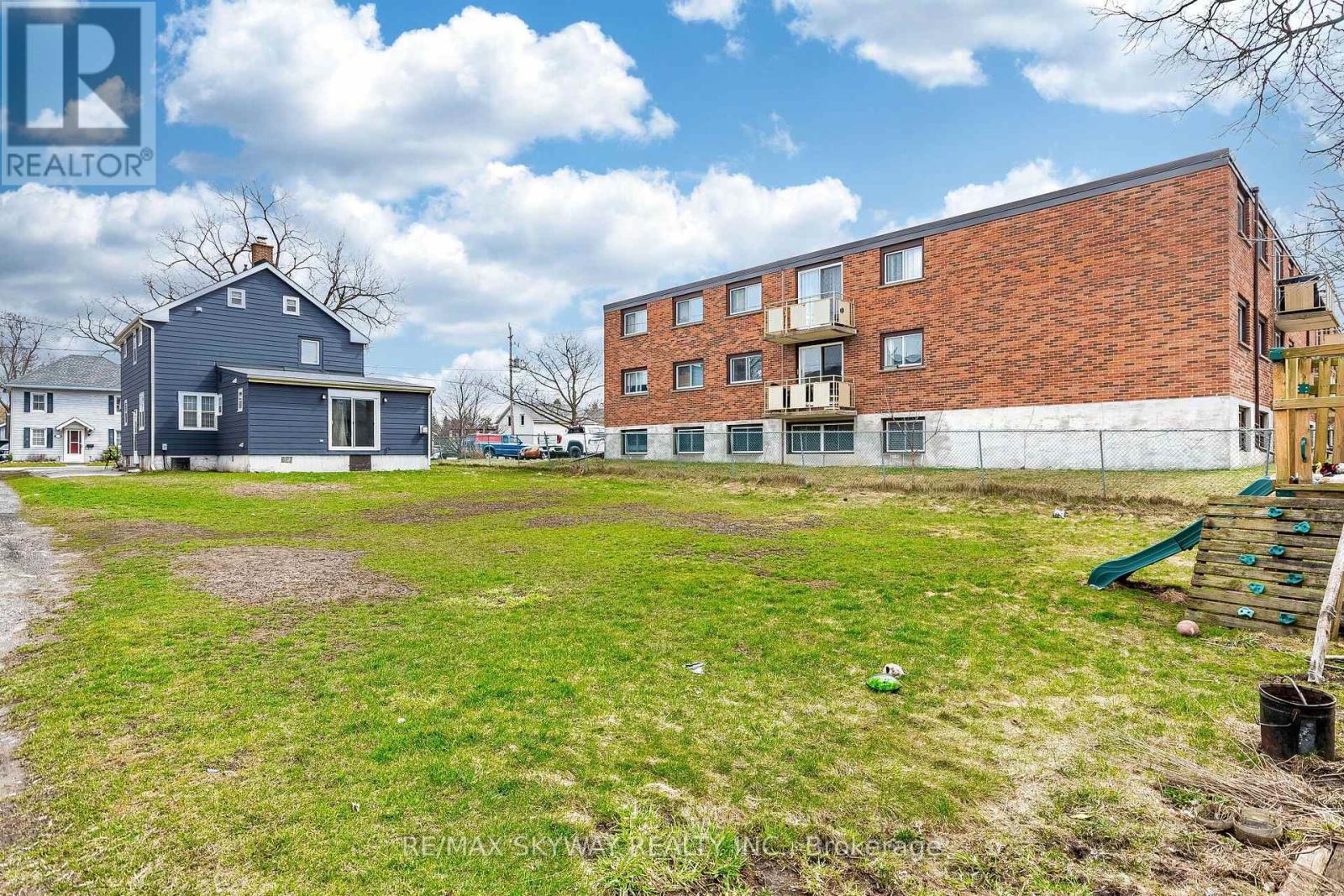 1230 DUKE STREET - 45