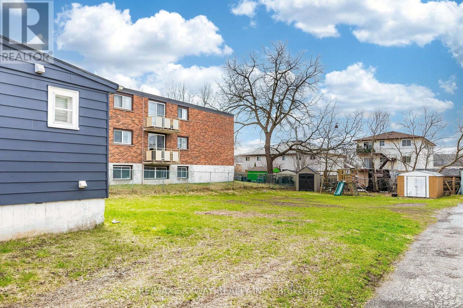 1230 DUKE STREET - 46