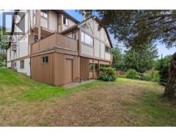 1335 Rudlin St, Victoria, BC V8V3R9 Photo 24