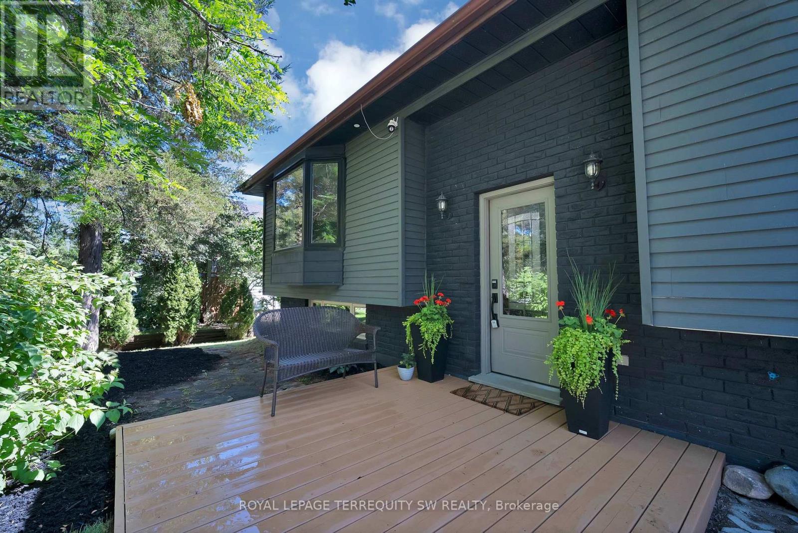 2249 WILLARD AVENUE - 11