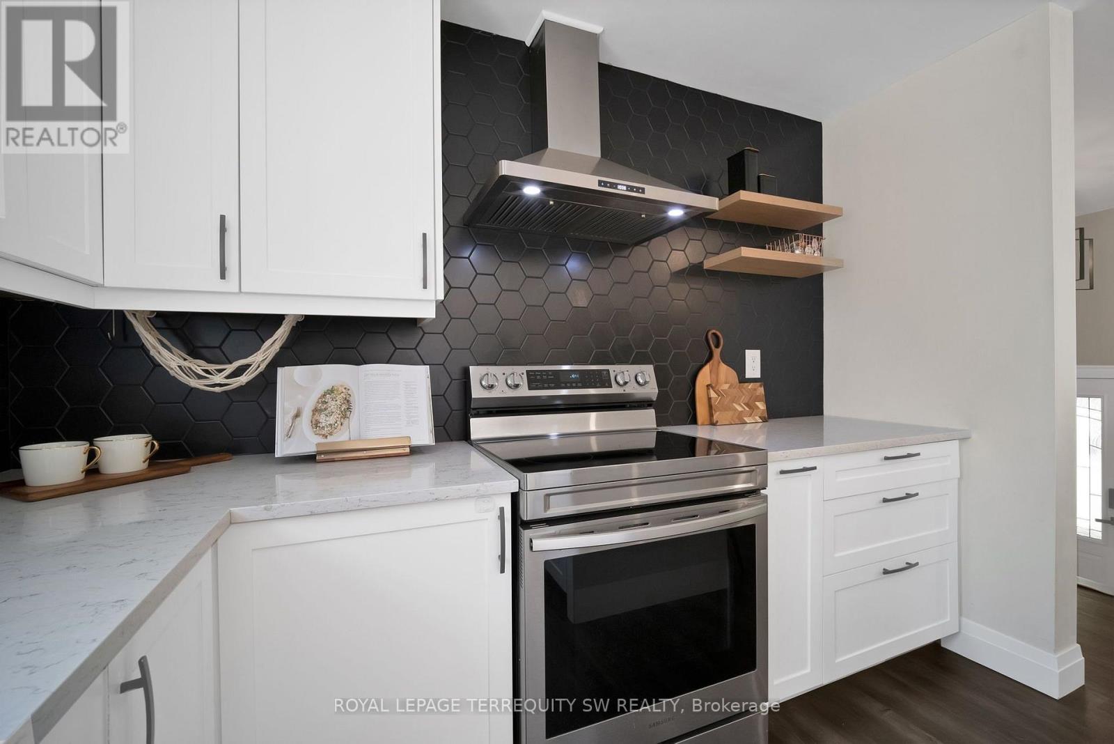 2249 WILLARD AVENUE - 27