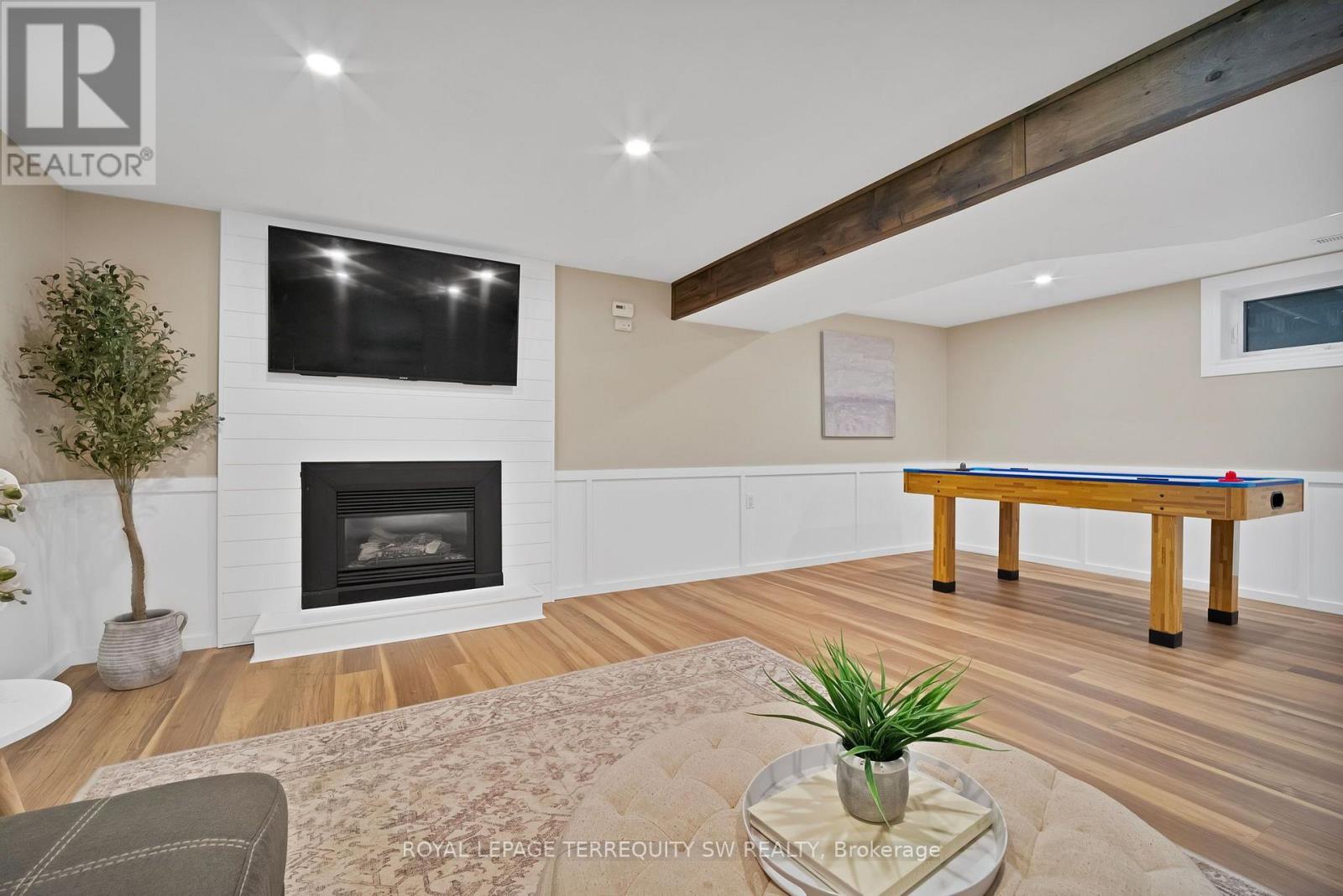 2249 WILLARD AVENUE - 46