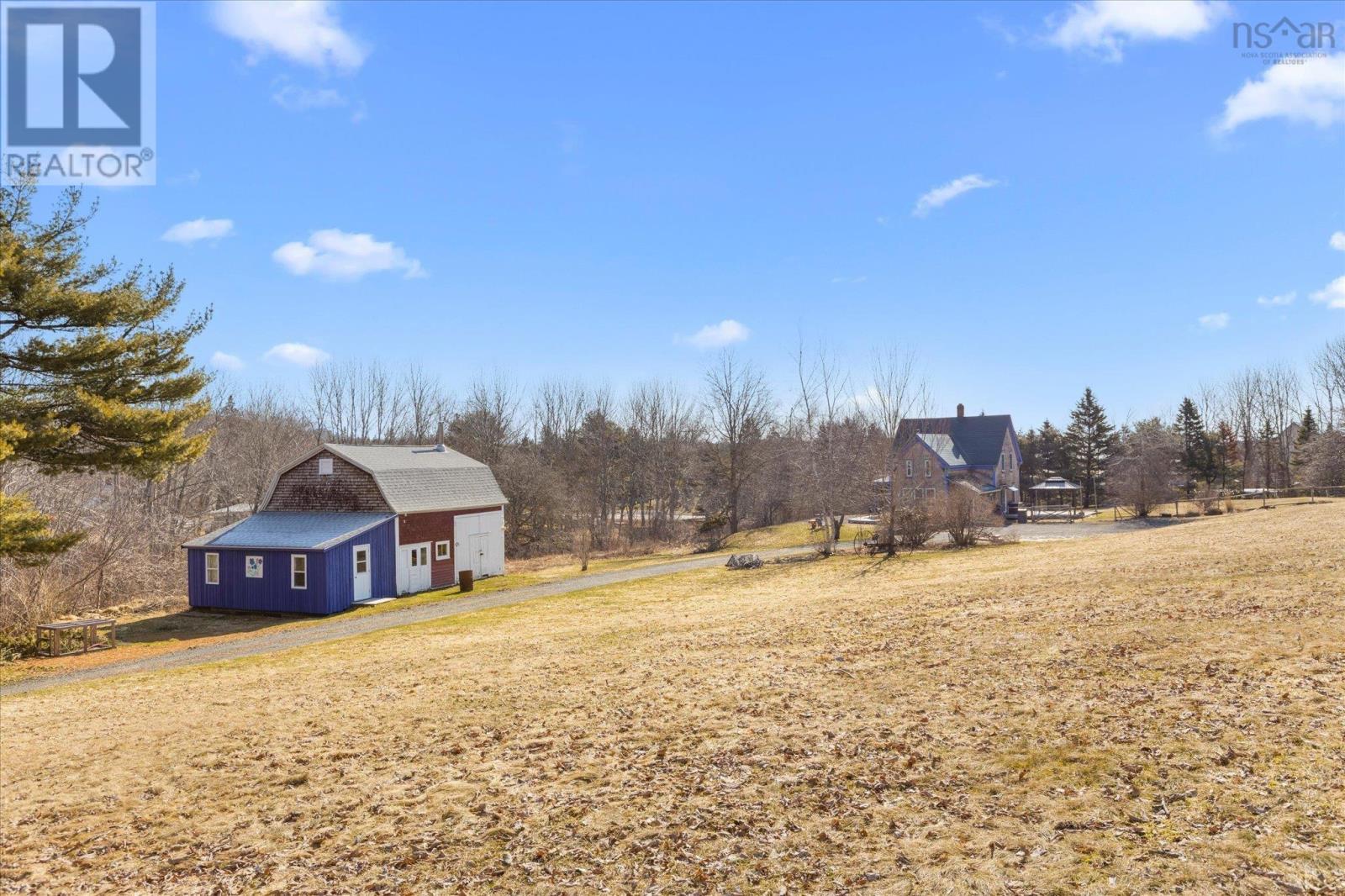 43 Grimm Road - 35