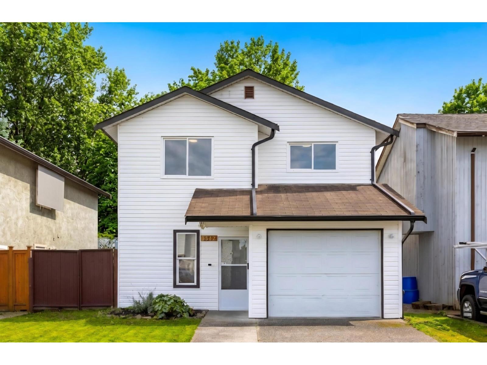 8542 MCCUTCHEON AVENUE, Chilliwack Proper South