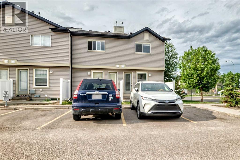 501 Saddlecrest Boulevard NE - 43