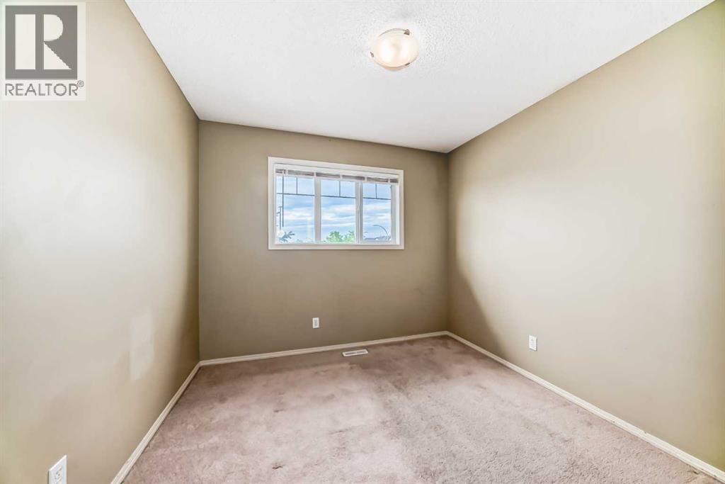 501 Saddlecrest Boulevard NE - 27