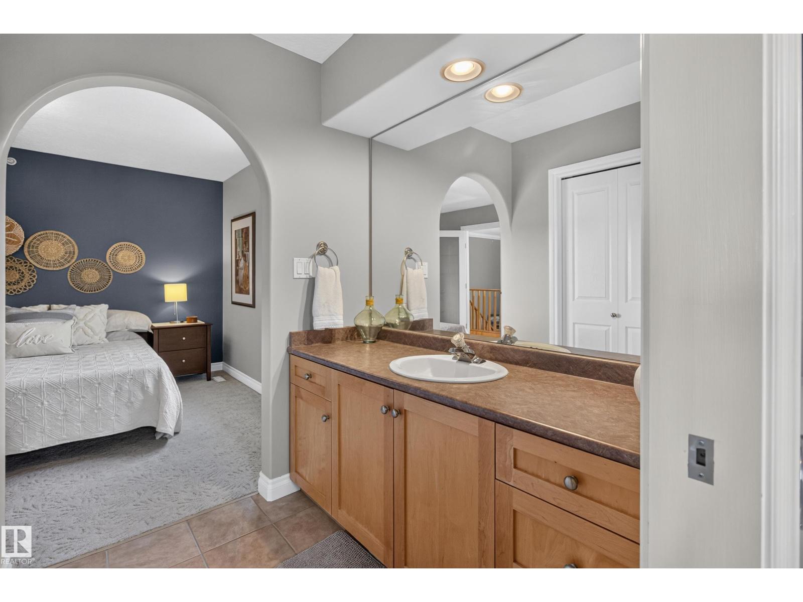 #20 52304 RGE ROAD 233 - 23