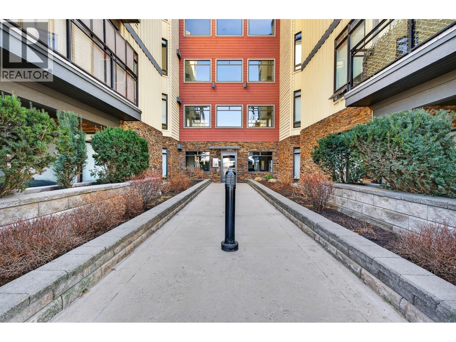 #306 1933 Ambrosi Road - 42