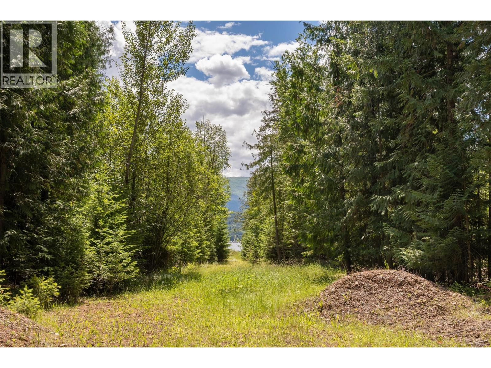  4012 Express Point Road, Scotch Creek