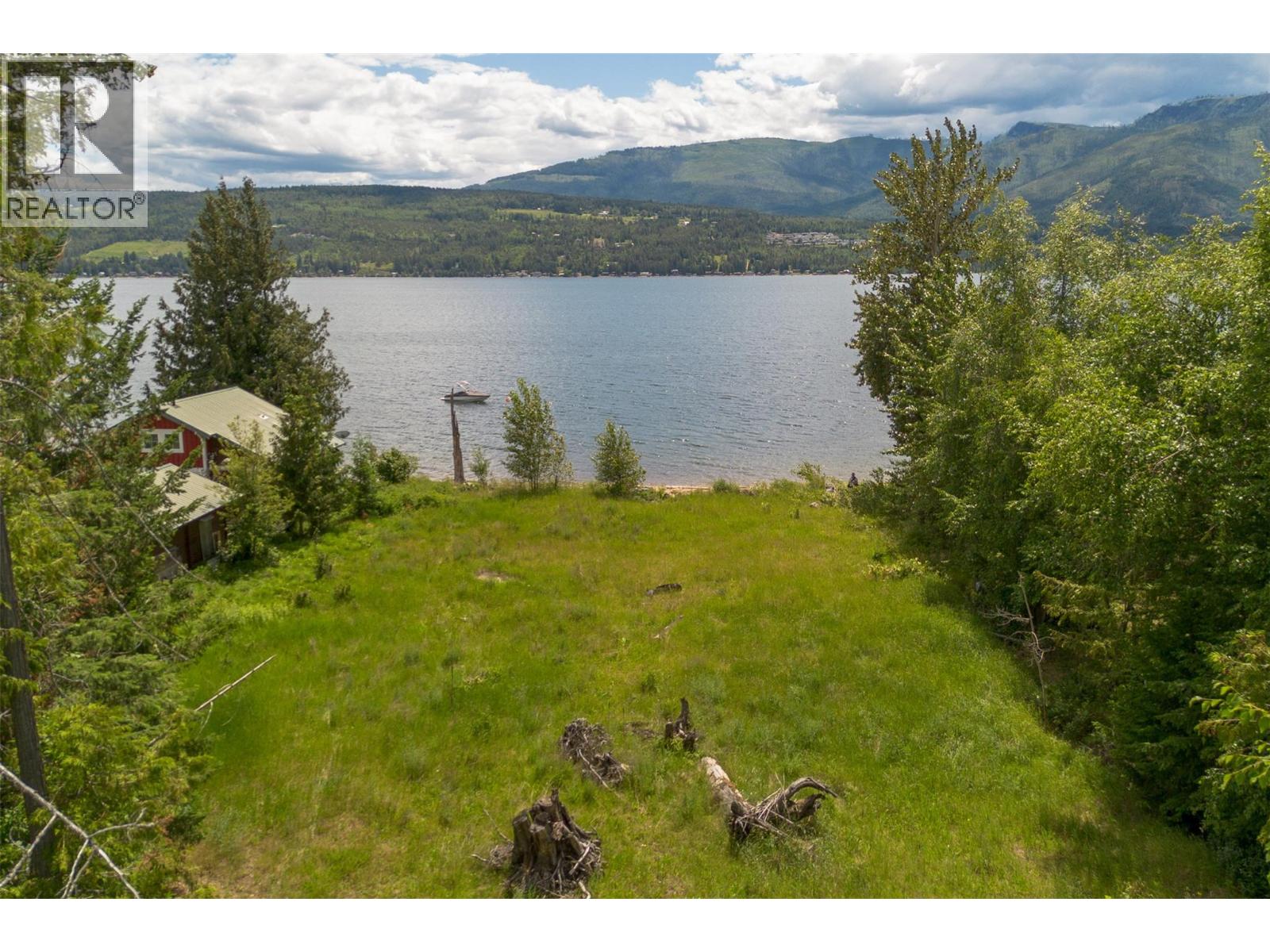  4012 Express Point Road, Scotch Creek