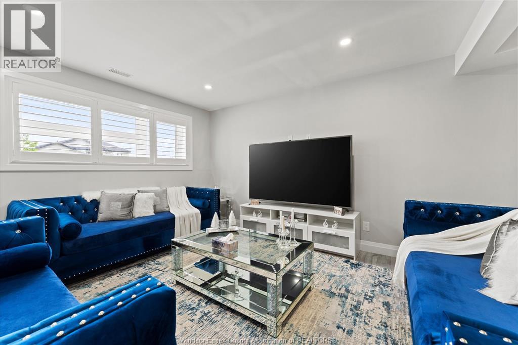 111 LAMBERT STREET - 30