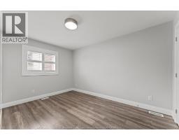 Living room - 111 Lambert Street, Amherstburg, ON N9V0G6 Photo 19
