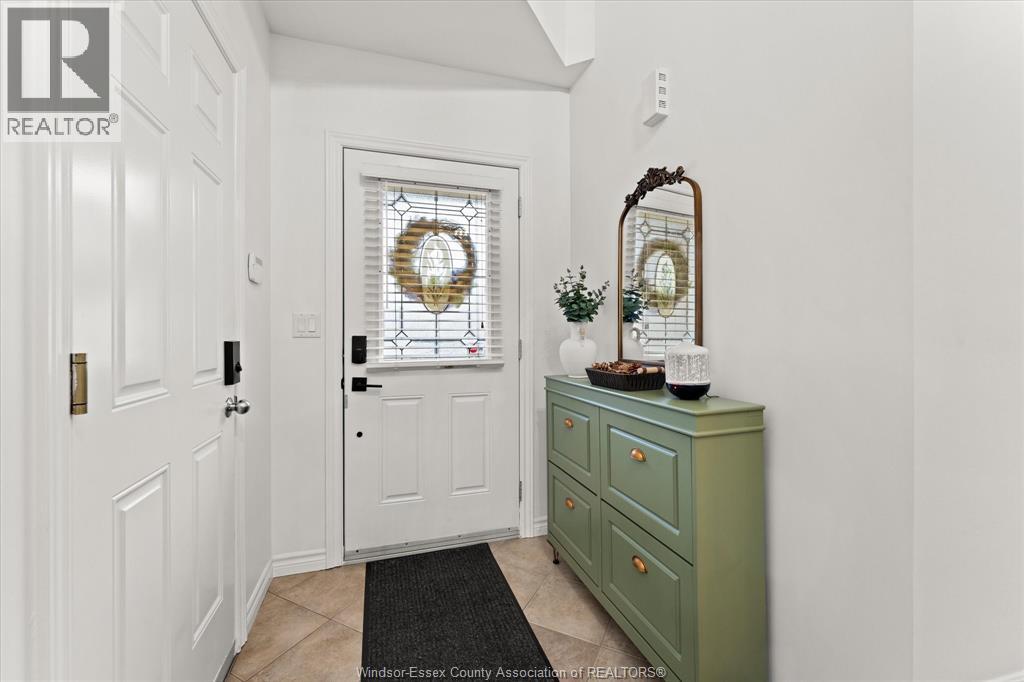 163 ANTONIO COURT - 17