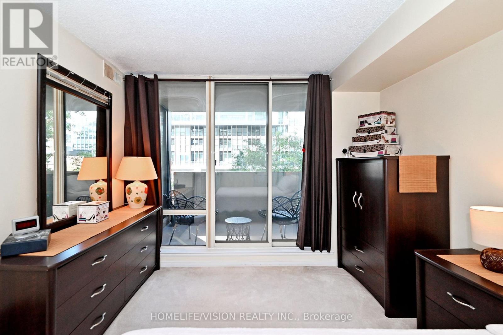 #306 330 RATHBURN ROAD W - 24