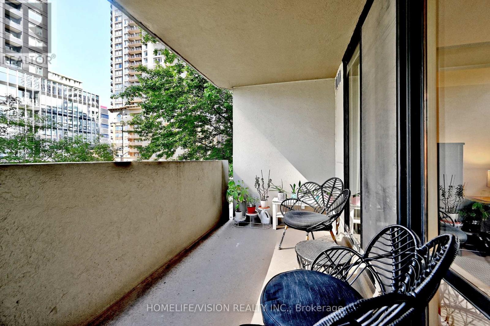 #306 330 RATHBURN ROAD W - 34