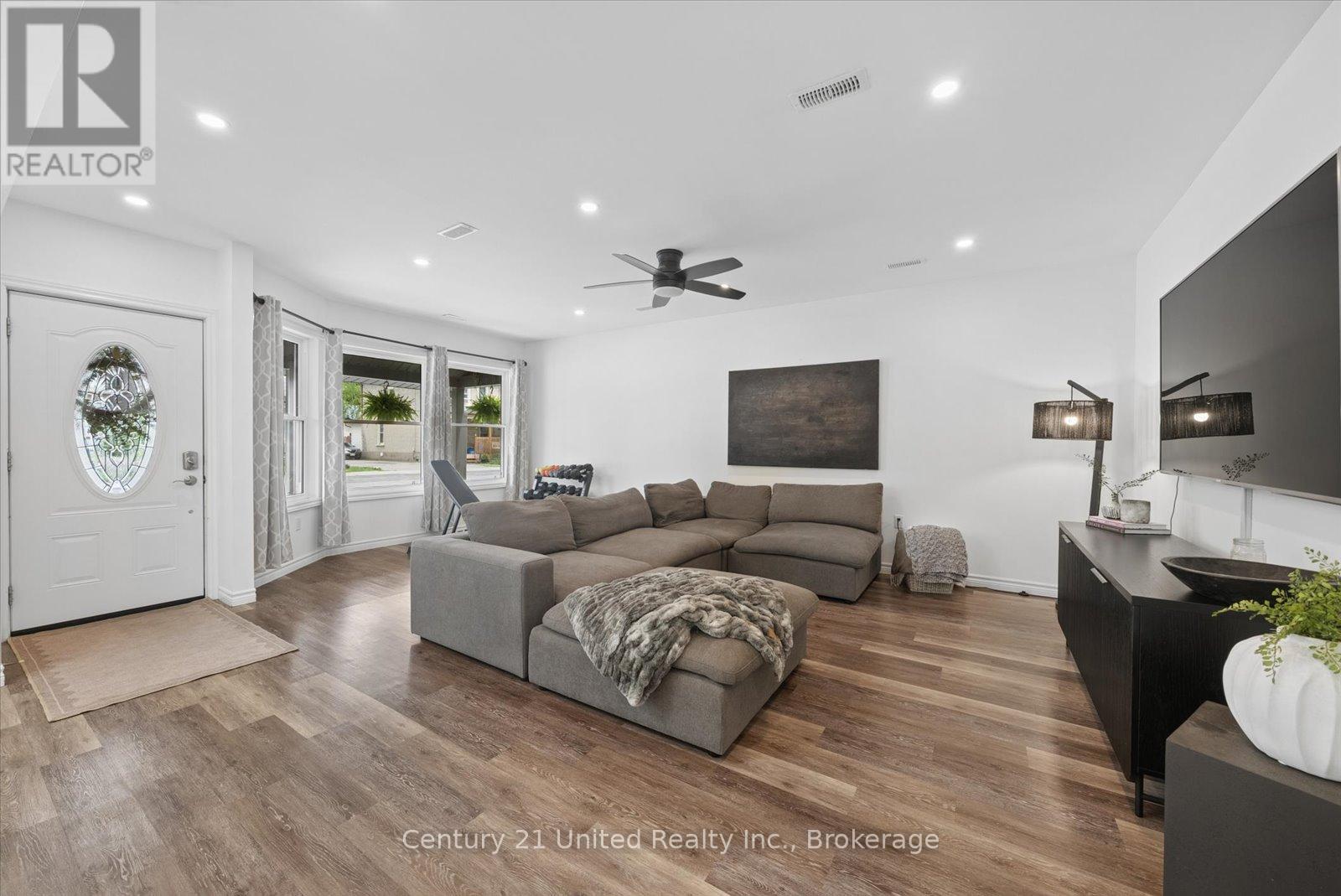 113 PRINCESS STREET - 10