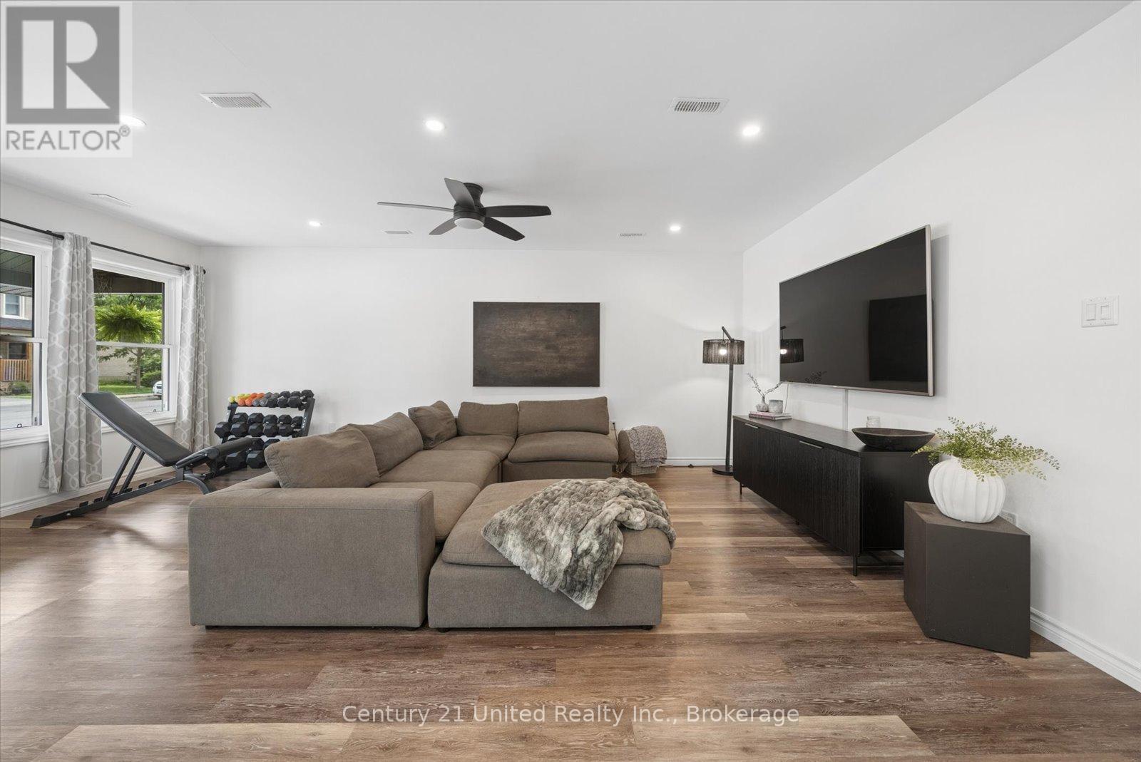 113 PRINCESS STREET - 11