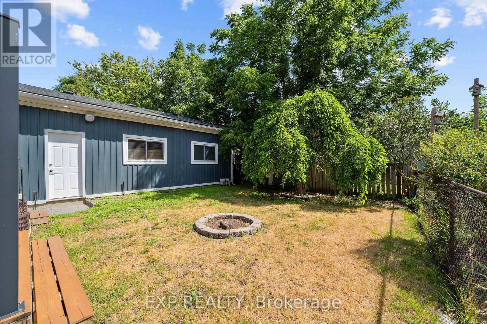 172 EAST STREET - Image 22