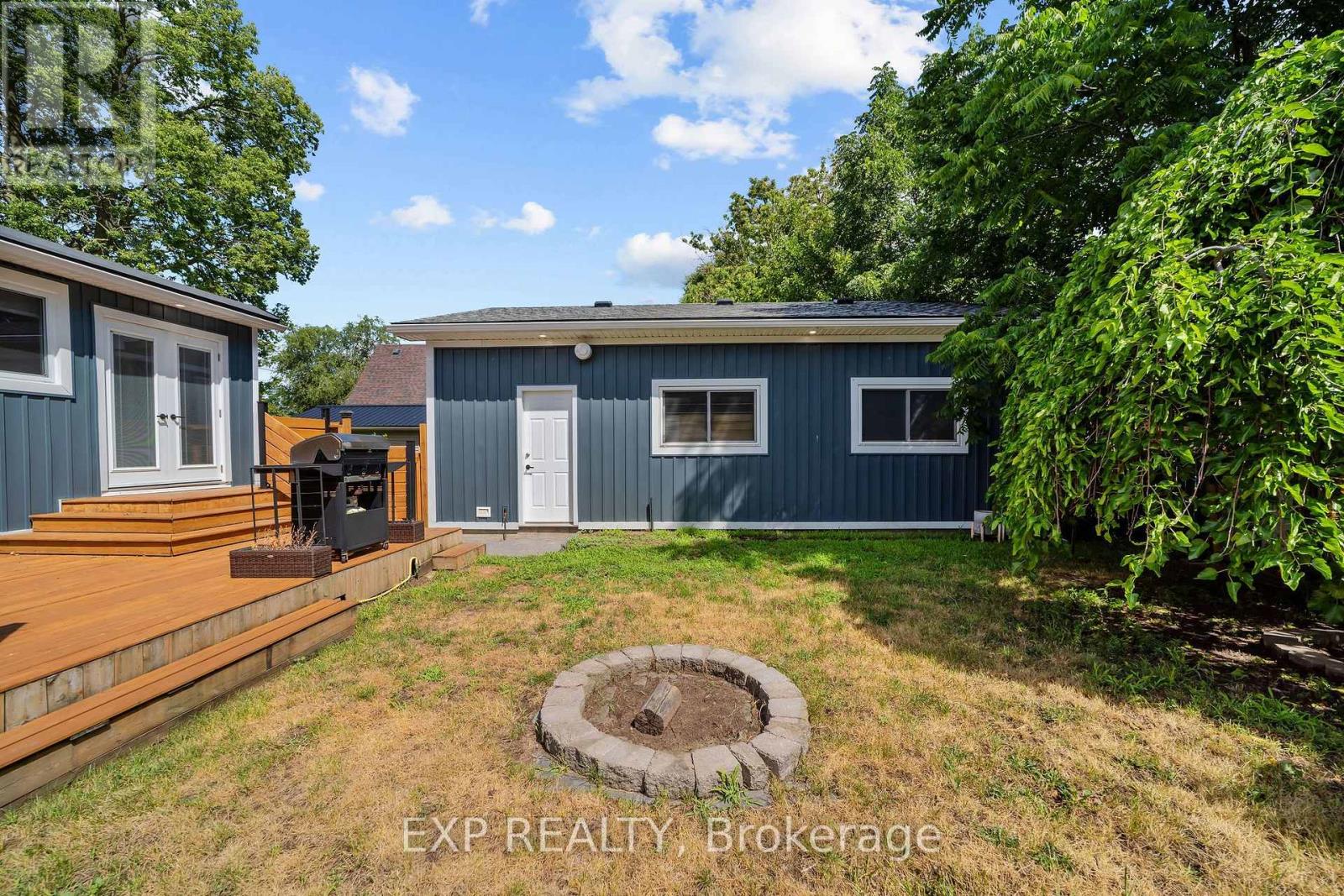 172 EAST STREET - Image 23