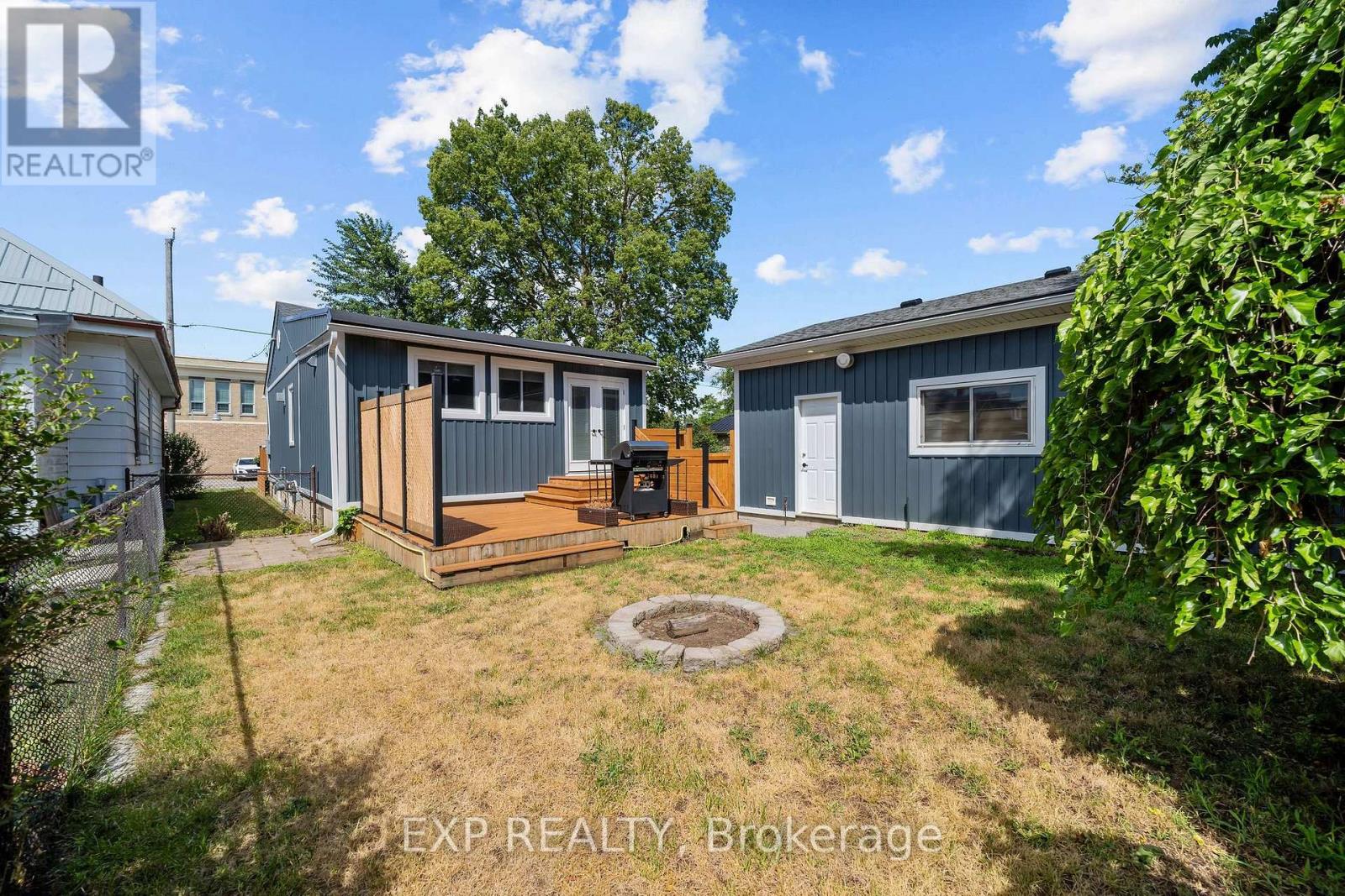 172 EAST STREET - Image 24
