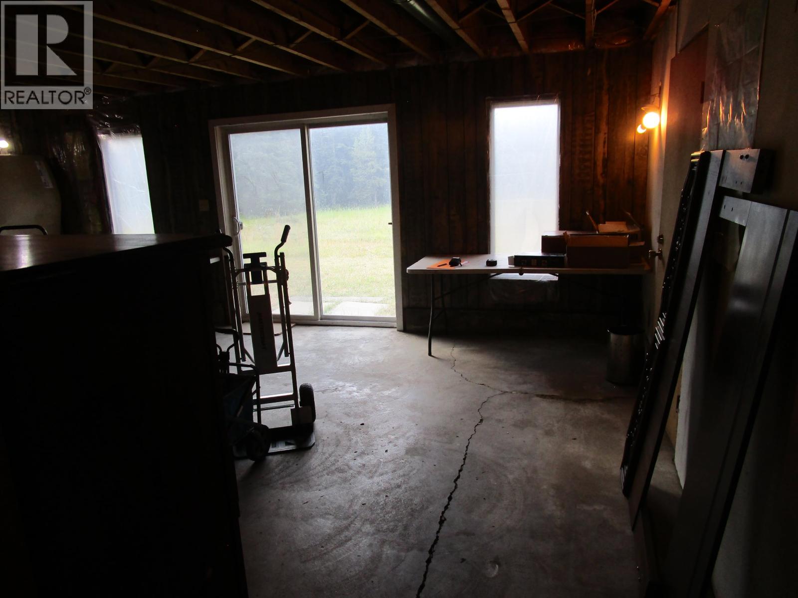7732 LITTLE FORT 24 HIGHWAY - Image 13
