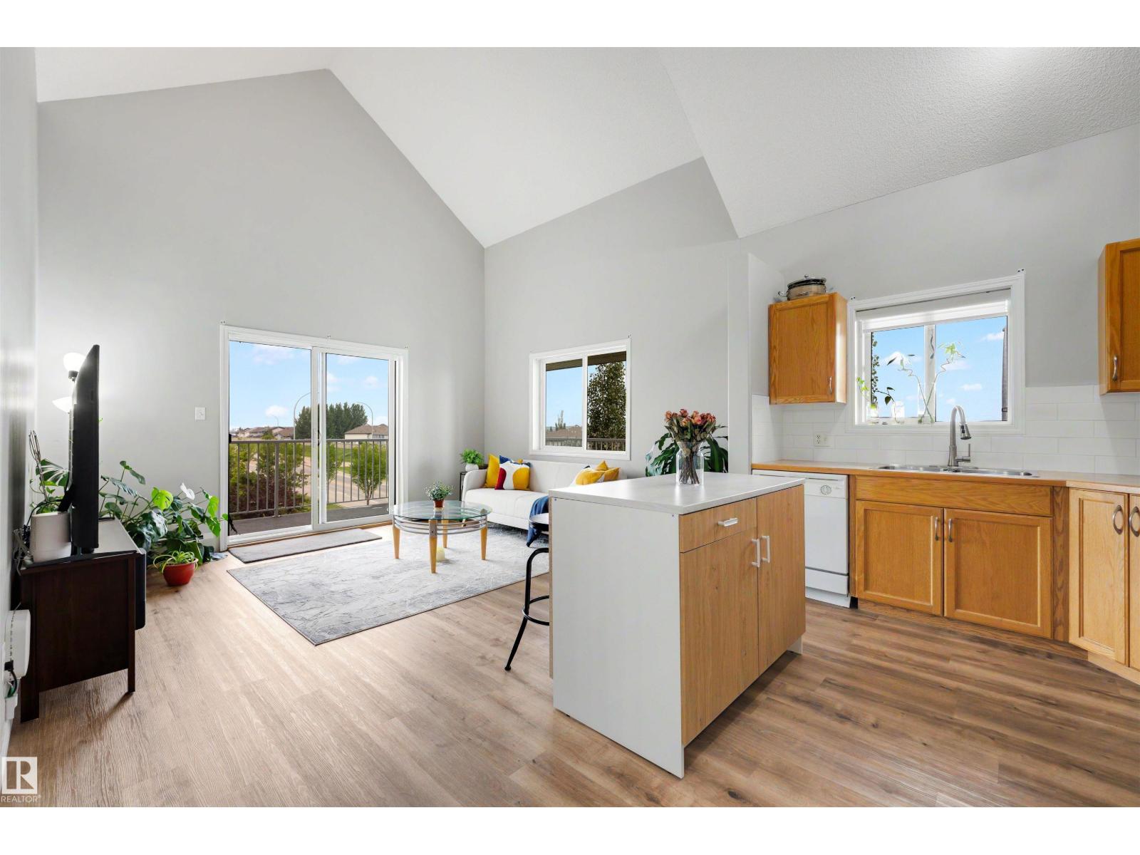 #427 3425 19 ST NW - 6