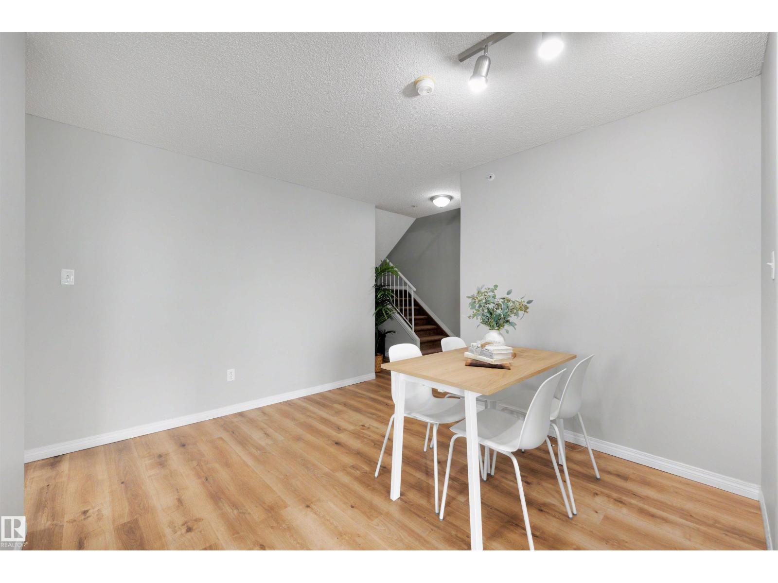 #427 3425 19 ST NW, Wild Rose, Edmonton photo 5