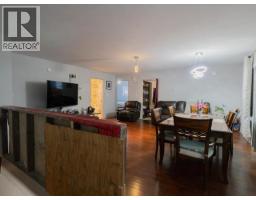 257 Utsingi Drive, Yellowknife, NT X1A0E7 Photo 6