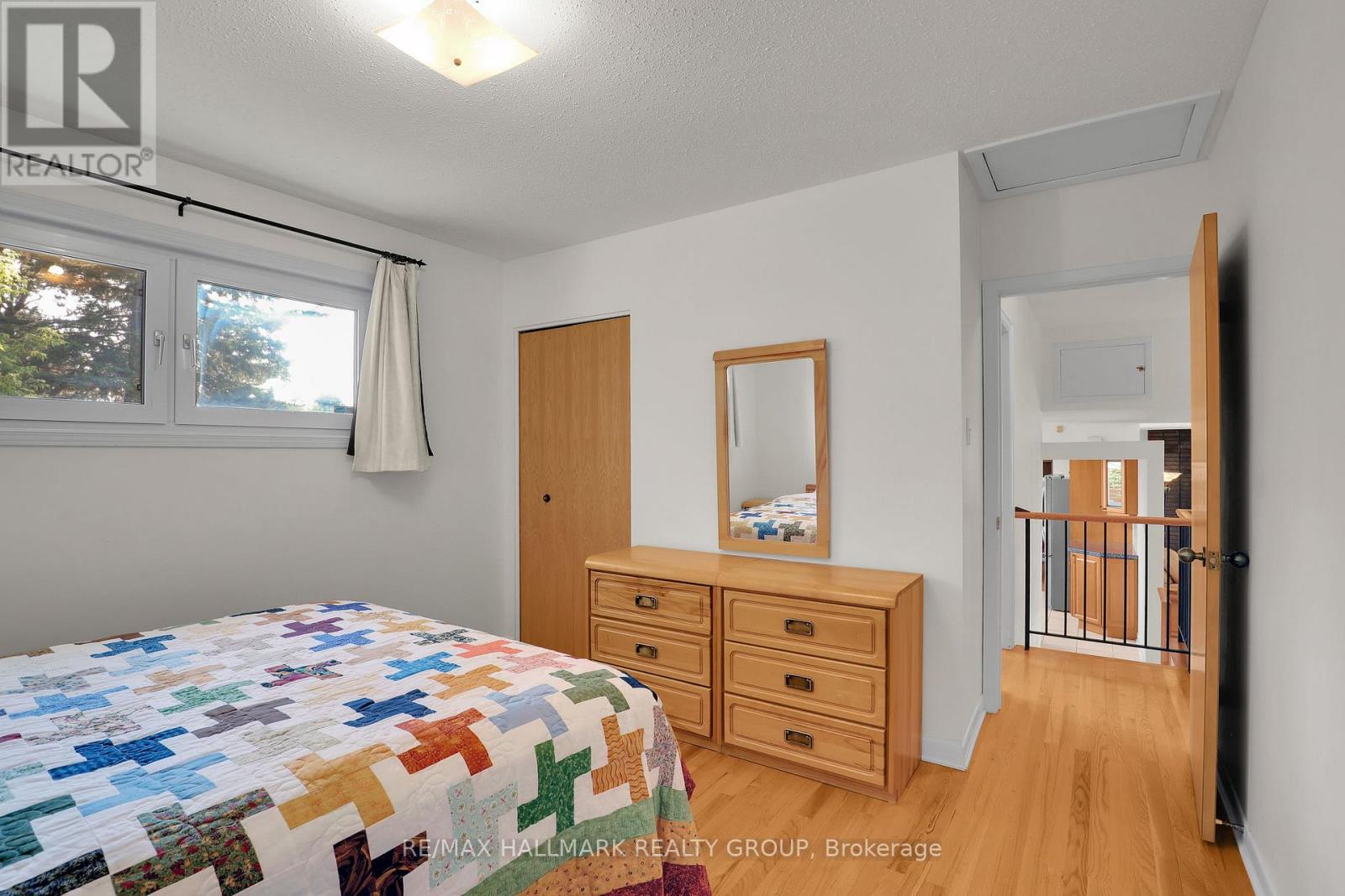 37 LYALL STREET - 22