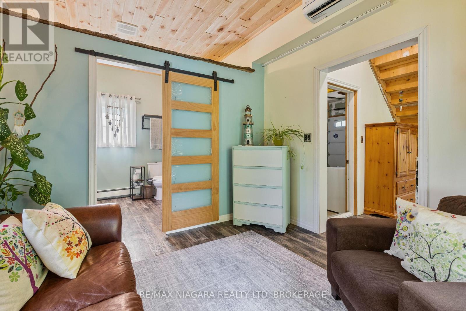 1 LINDEN AVENUE - Image 12